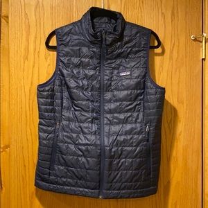 Women’s Patagonia Nano Puff Vest-Navy